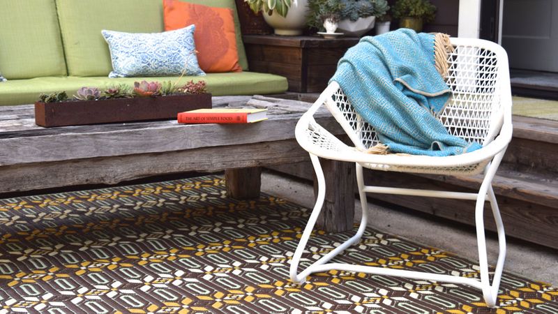 18 Ideas For Styling Outdoor Rugs Sunset Magazine