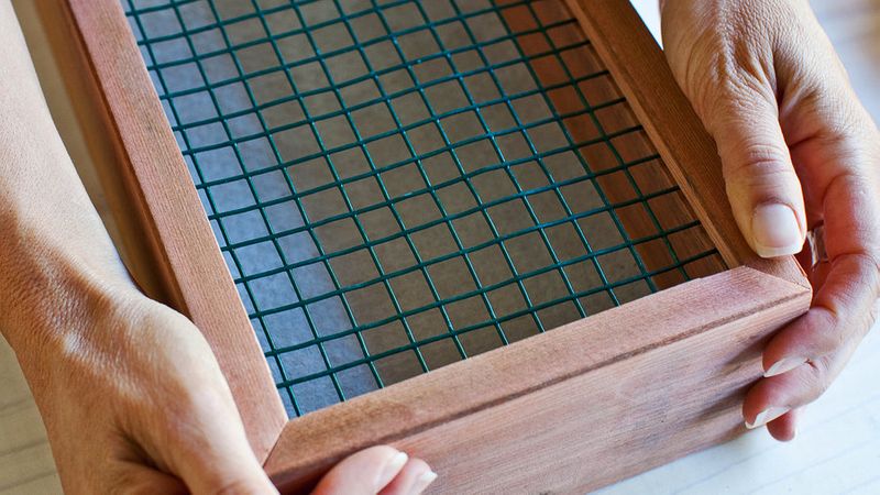 Make Your Own DIY Vertical Succulent Wall Planters ...