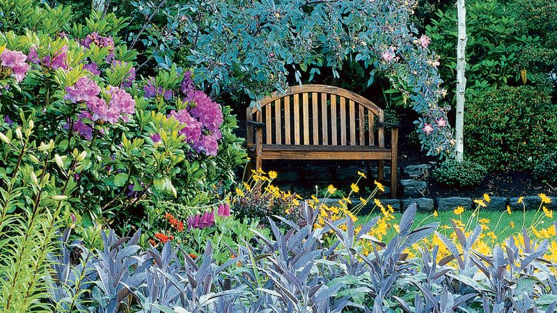 Your Guide To Growing An English Cottage Garden In The West