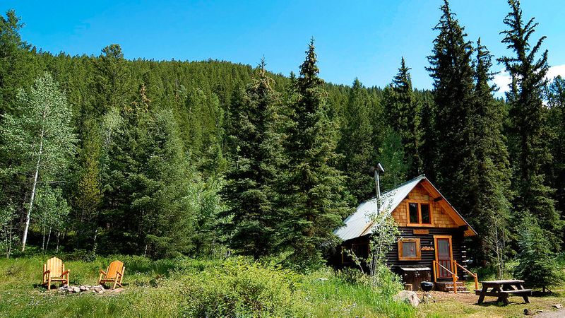 Cozy Cabins 40 Cabin Rentals For An Outdoor Getaway Sunset Magazine